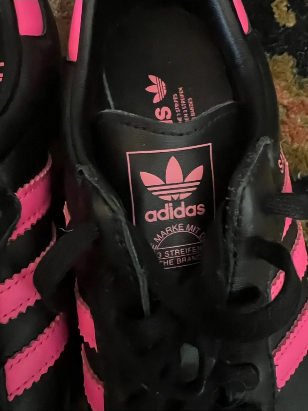 Adidas Women’s Samba Black Leather and Lucid Pink size 9.5 NWOB